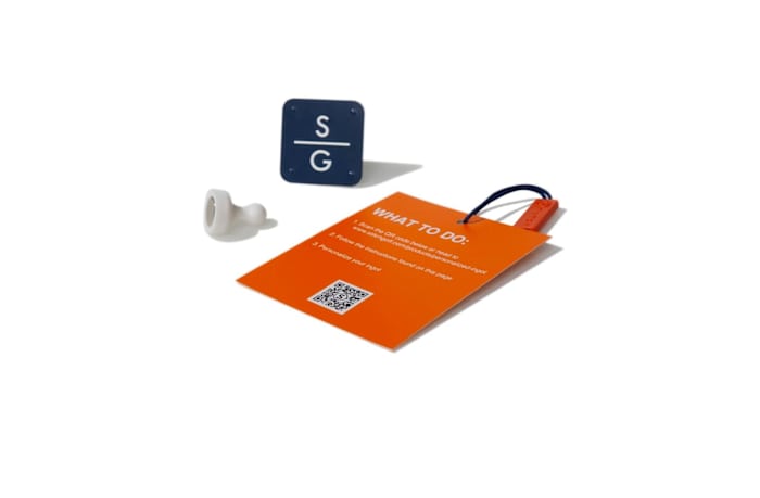 Personalize your bag from STITCH with M.I.Y.